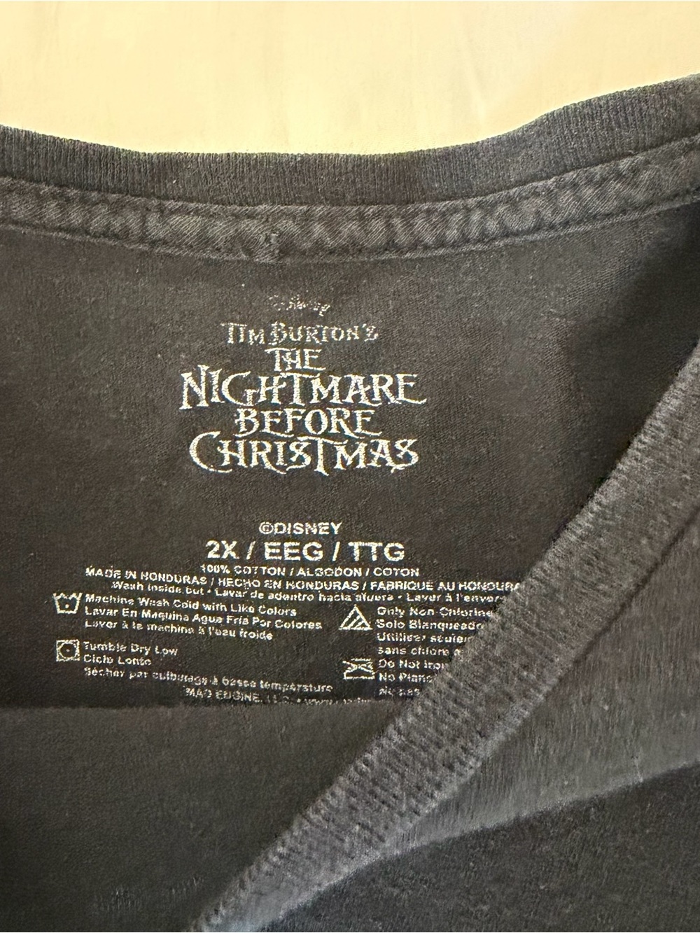 Nightmare before Christmas graphic tee - Picture 4 of 4
